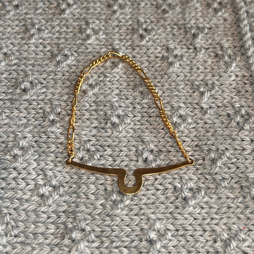 3/$10 Gold Tone Tie Chain